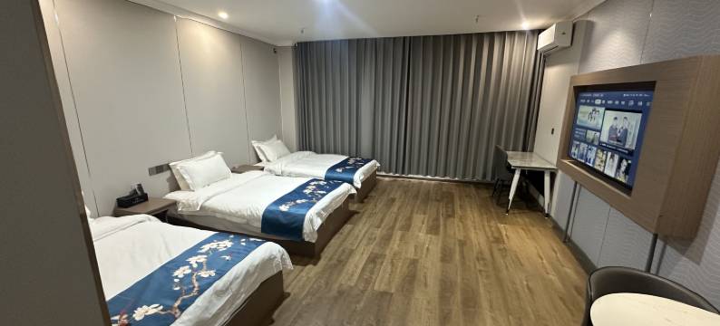 喀什千路源商务宾馆(徕宁国际机场店)图片