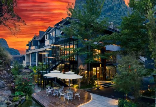 阳朔西街乌布雅墅酒店外景图