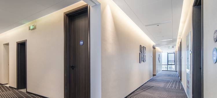 R ROYALSS HOTEL(北京通州华业东方玫瑰SOHO店)图片