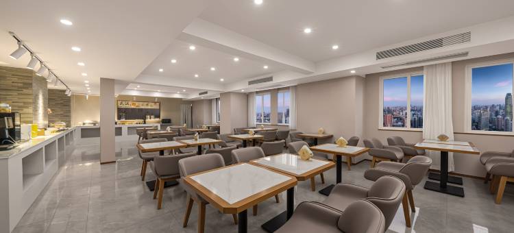 辉月高空酒店(武汉洪山区光谷广场店)图片