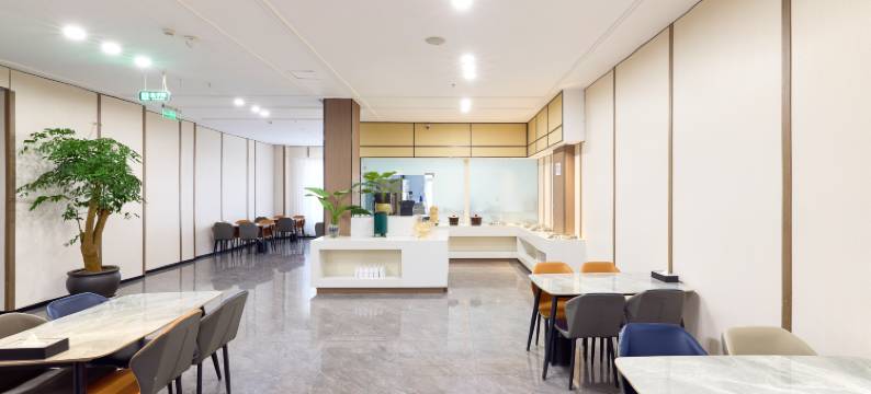 凤南精品酒店(昭通吾悦广场望海文化公园店)图片