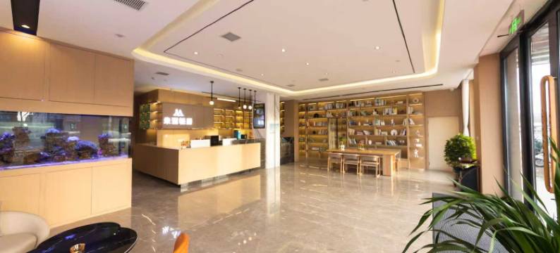 如家旗下UP华驿智旅酒店(嫩江市公路客运总站店)图片