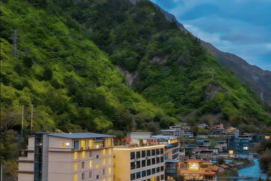 RelaxC麗寬·隱世湯泉酒店(畢棚溝理小路店)