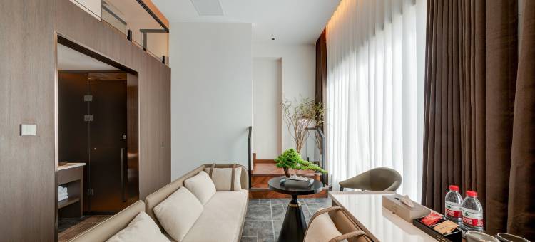 花筑·巷往别院民宿(武威步行街文庙景区店)图片