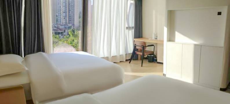 云瑞酒店(攀枝花小石潭公园店)图片