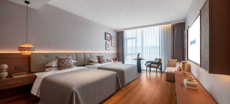 柏纳酒店(赛里木湖景区店)图片