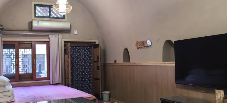 西安秦俑村窑洞庭院(兵马俑博物馆店)图片