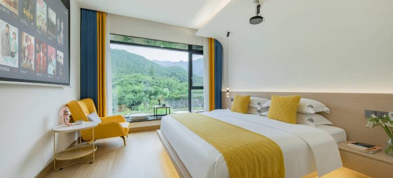 墅野印象·River溯溪·亲宠美宿(安吉云上草原熊猫部落探险乐园店)图片