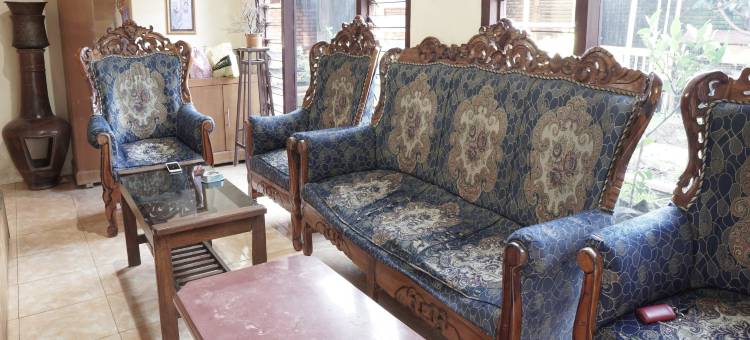 SPOT ON 92698 Holy 民宿靠近Wisata Kopi Desa Tamansari(Spot on 92698 Holy HomestayNearWisata Kopi Desa Tamansari)图片