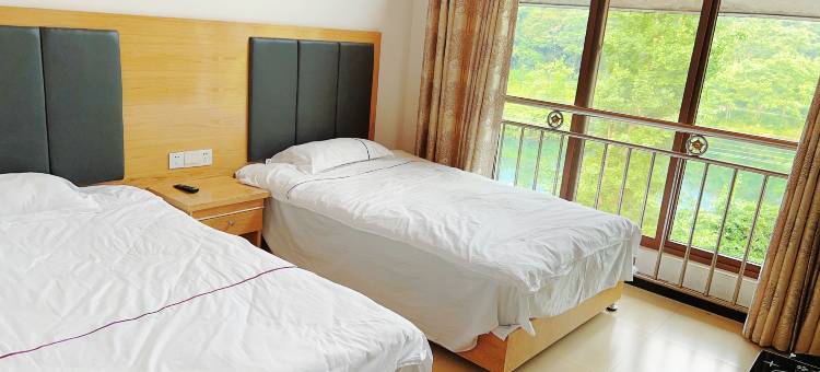 峨眉山龙云休闲山庄(零公里店)图片