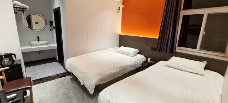 睿尚精品酒店(青岛火车北站店)图片