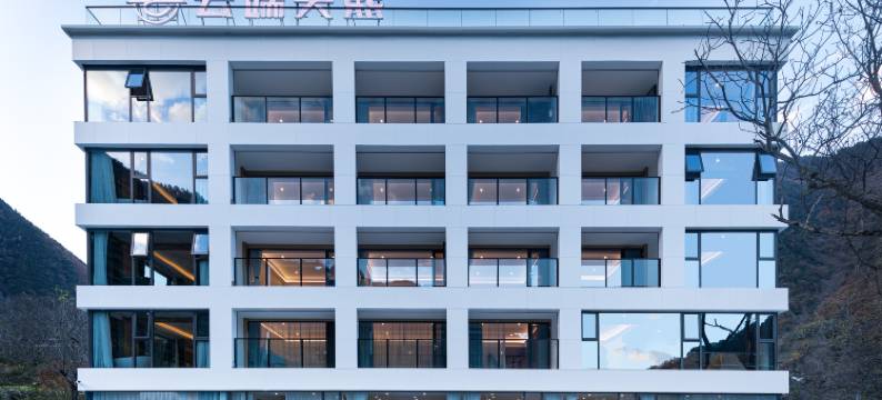 理县云端天熙酒店图片