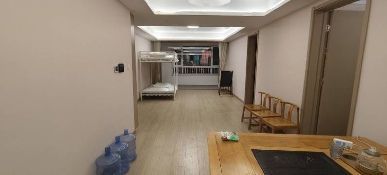 雄安亚多青年旅社图片