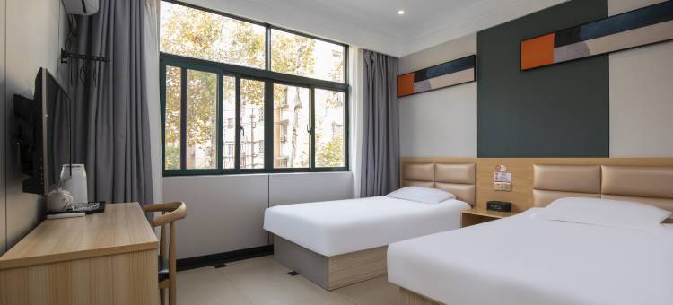 布丁酒店(南京夫子庙武定门地铁站店)图片