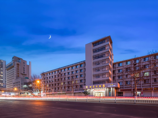 青岛四方大酒店·西楼(台东步行街海泊河公园地铁站店)