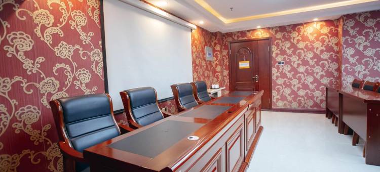 格林联盟酒店(塔城闻琴路左岸阳光店)图片