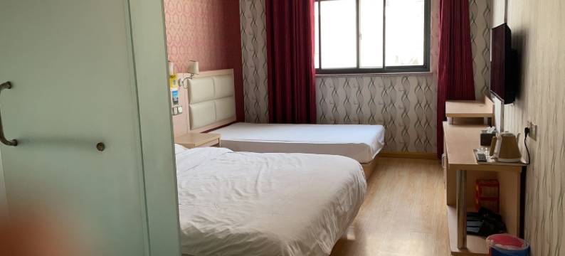 七彩青春时尚酒店(安阳师范学院店)图片