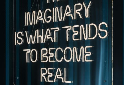 Vincci Bonjardim Hotel Overview