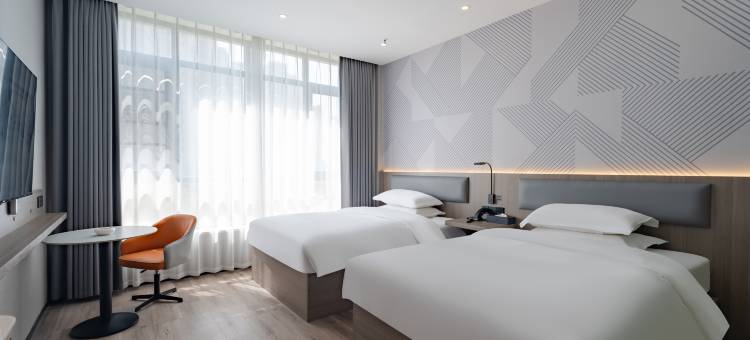 柏曼酒店(滨海汽车站颐高广场店)图片