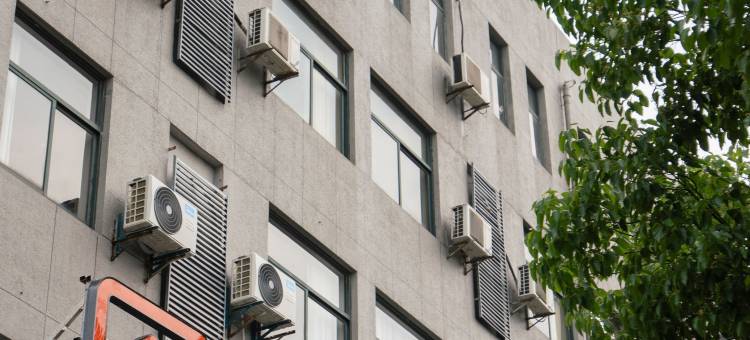 南苑e家酒店(宁波栎社机场石碶地铁站店)图片