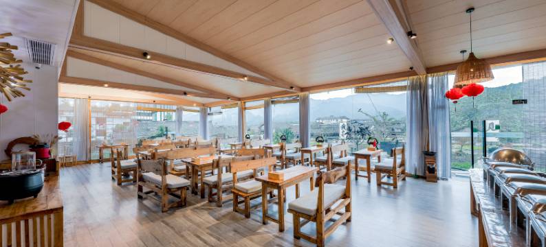 风隐天骄酒店(都江堰景区南桥店)图片