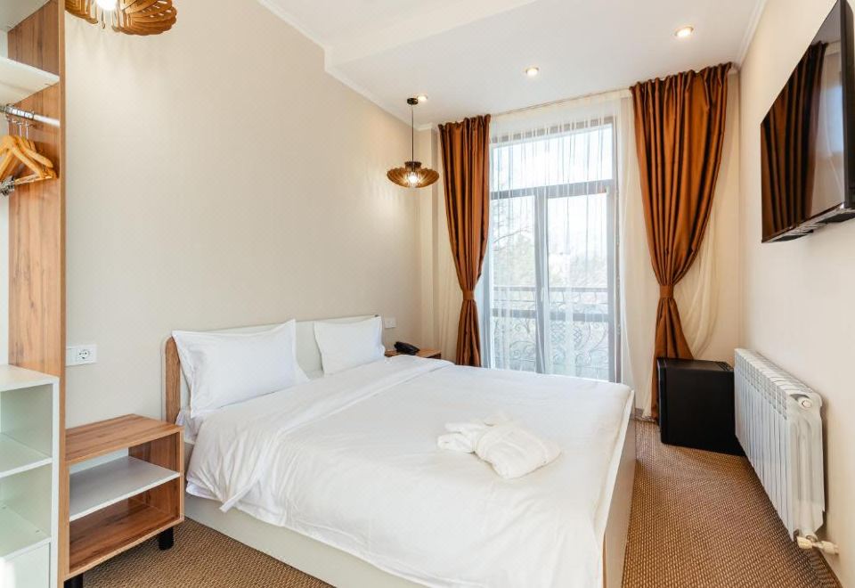 Aykun Hotel Hotel Overview