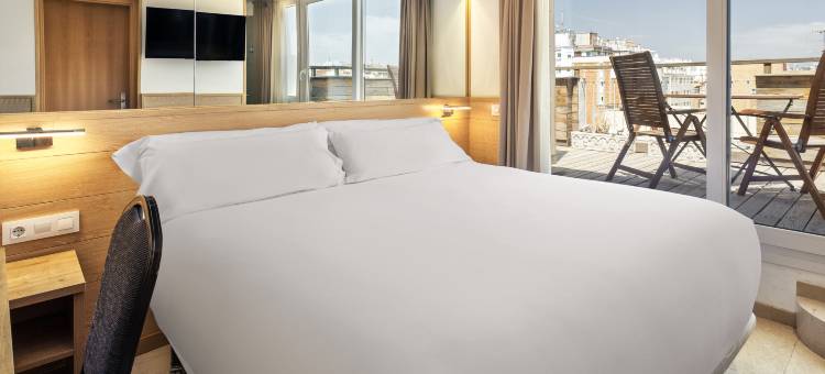 塔拉戈纳中心乌比斯住宿加早餐旅馆(B&B Hotel Tarragona Centro Urbis)图片