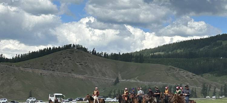 白哈巴沁尘雅苑图片