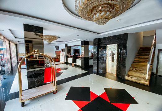 Lucky Star Hotel Near Harbour Bay Batam Hotel Overview