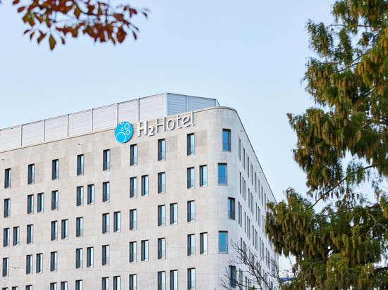 H2萨尔布吕肯酒店