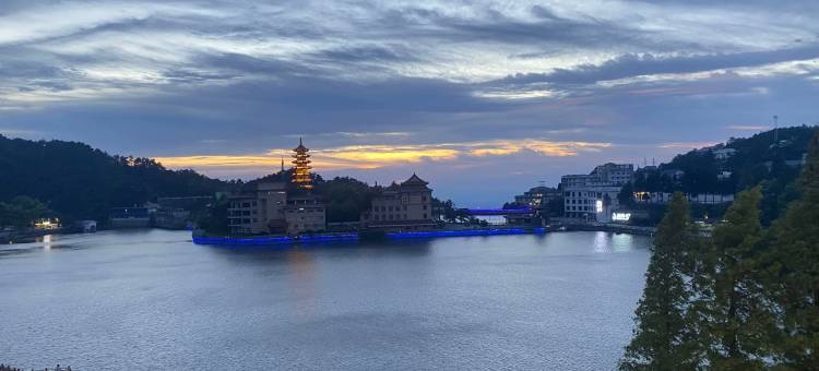 悦仙湖酒店(通山九宫山景区店)图片