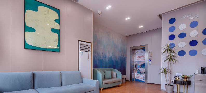 希缇酒店(南宁火车站广西大学地铁站M出口店)图片