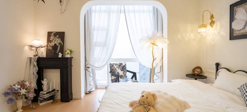 重庆油画师的家之高层江景民宿(解放碑洪崖洞店)图片