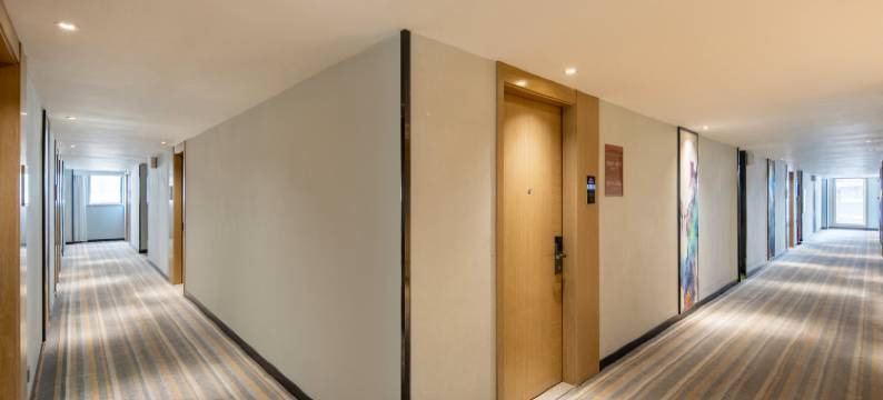 汇莱精品酒店(青年路地铁站店)图片