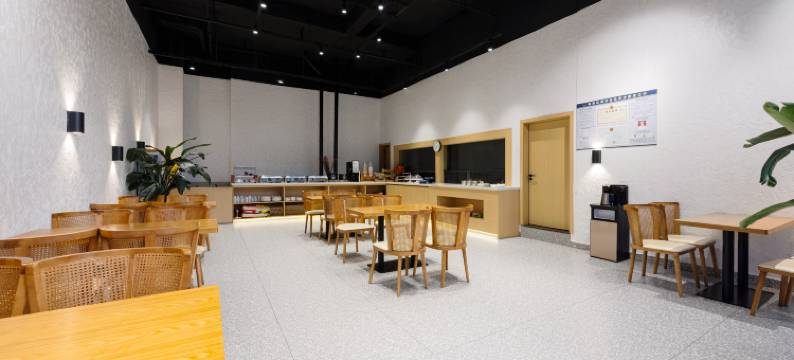 NASA云端高空江景酒店(重庆解放碑步行街店)图片