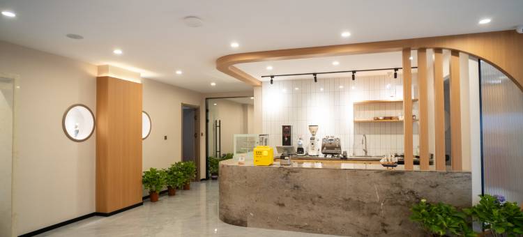 看看大海·咖啡民宿(大连森林动物园店)图片