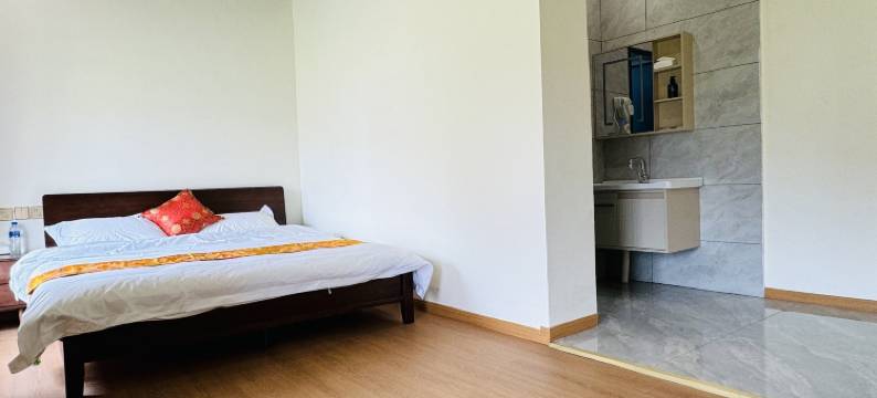 格聂雪域之家民宿图片