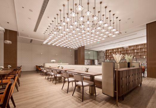 Yinchuan Lanzha Valley Business Plaza New Century Mingting HotelHotel Overview