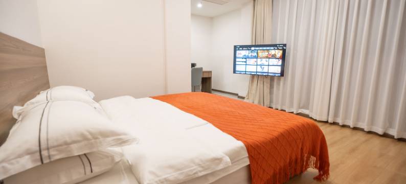 誉涧智选酒店(都江堰高铁站融创乐园店)图片