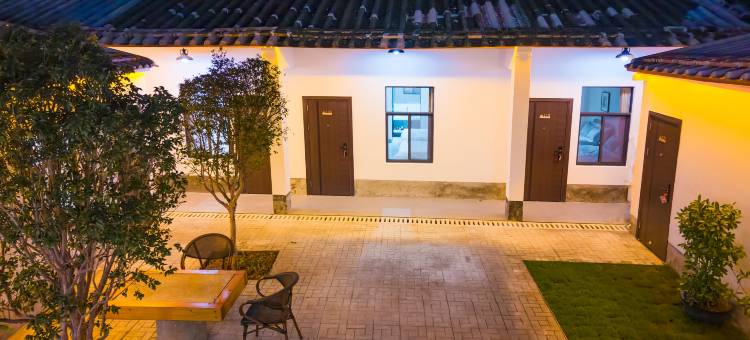 经纶庭院度假酒店(北海银滩大道店)图片