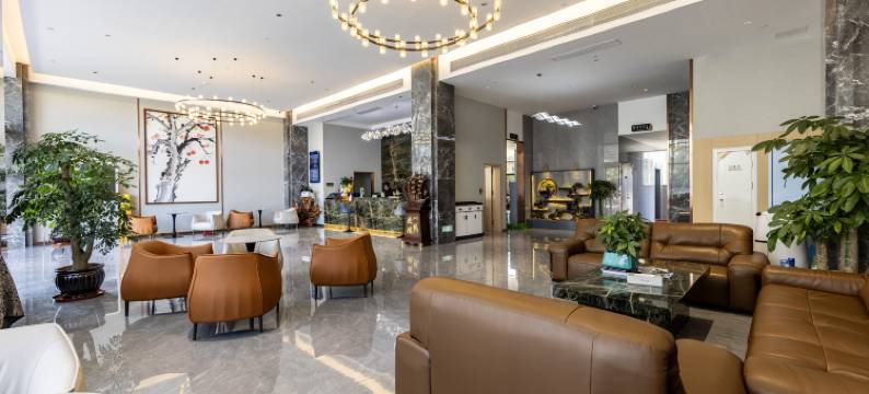 鑫海大酒店(安顺镇宁黄果树大道店)图片