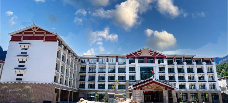 吉隆乔穆朗宗酒店图片