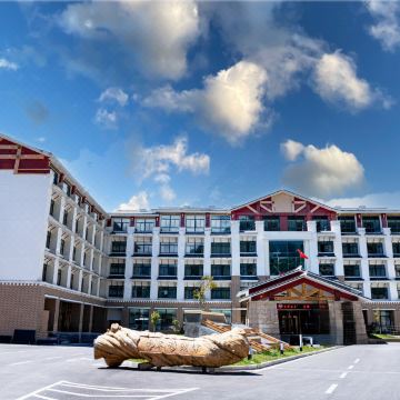 吉隆乔穆朗宗酒店图片