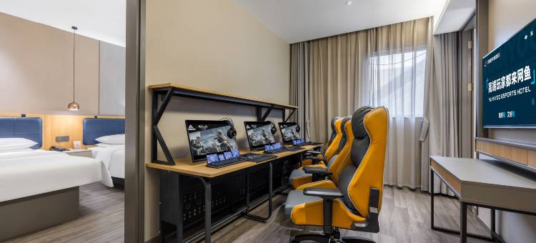 网鱼电竞酒店(南通濠河风景区店)图片