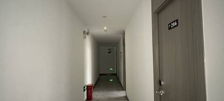 鹤壁树下酒店(鹤壁东站万达广场店)图片