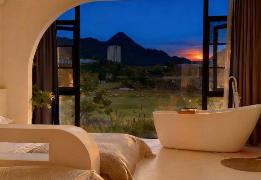 黄果树山风·寄月民宿外景图