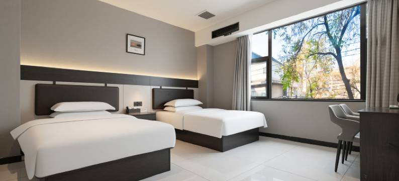 禧又·See U酒店(西安钟楼回民街店)图片