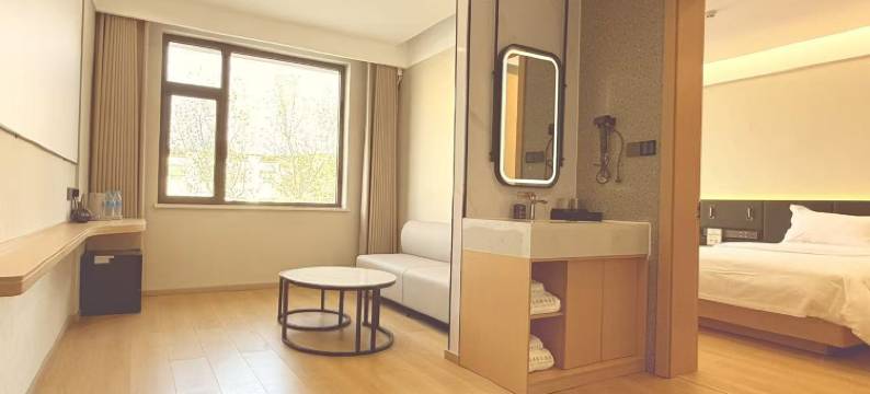 辰煜·臻选酒店(万荣香江广场店)图片