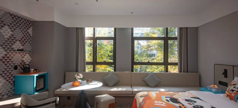 柏曼国际酒店(安宁吾悦广场店)图片