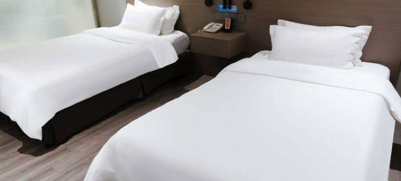 如家睿柏·云酒店(金湖苏宁易购广场店)图片